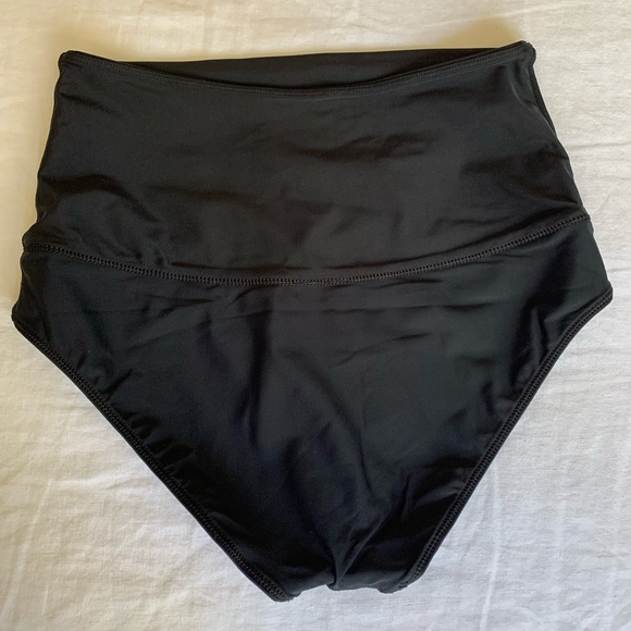 lululemon Salty Swim Black Bikini - Picture 6 of 6